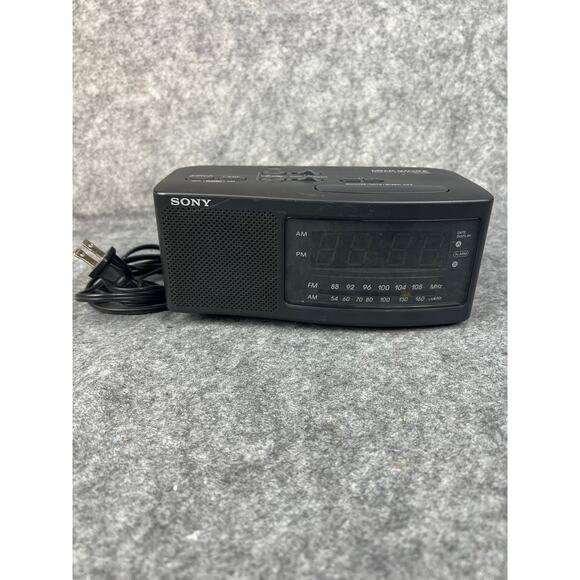Vintage‎ Sony Dream Machine Dual Alarm AM/FM Clock Radio Model ICF-C740 - TESTED - Picture 1 of 5